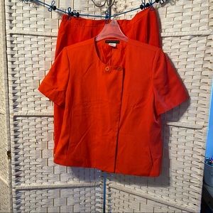Skirt suit by Morton Bernard size 18